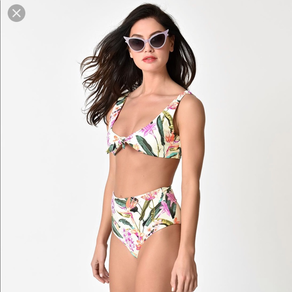 High waist 👙 bikini